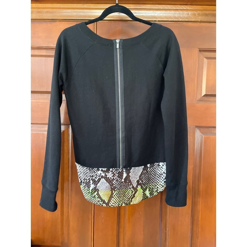 Diane Von Furstenberg Black
Python Print Raglan S… - image 5